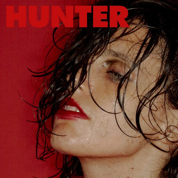 Cover ANNA CALVI, hunter