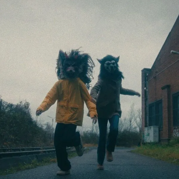 BETWEEN BODIES – hands to hold each other (CD, LP Vinyl)