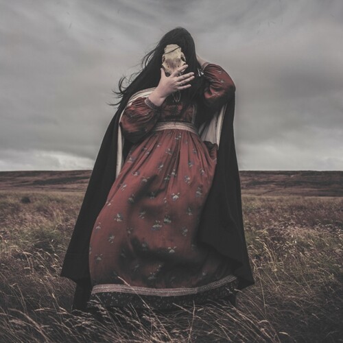Cover HAWTHONN, red goddess (of this men shall know nothing)