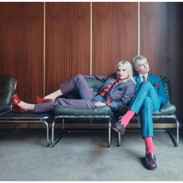 MOLOTOVS – wasted on youth (CD, LP Vinyl)