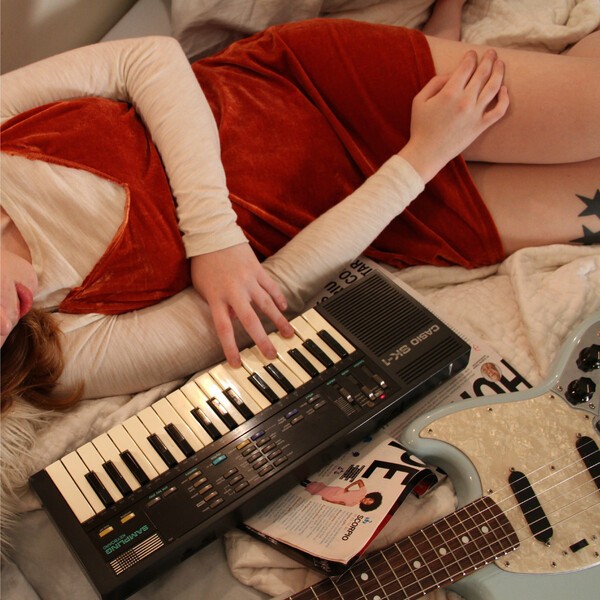 Cover SOCCER MOMMY, collection